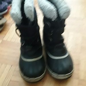 Kids winter boots